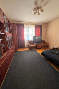 Продаж трикімнатної квартири в Ужгороді, на вул. Міцкевича 2/16, фото 2