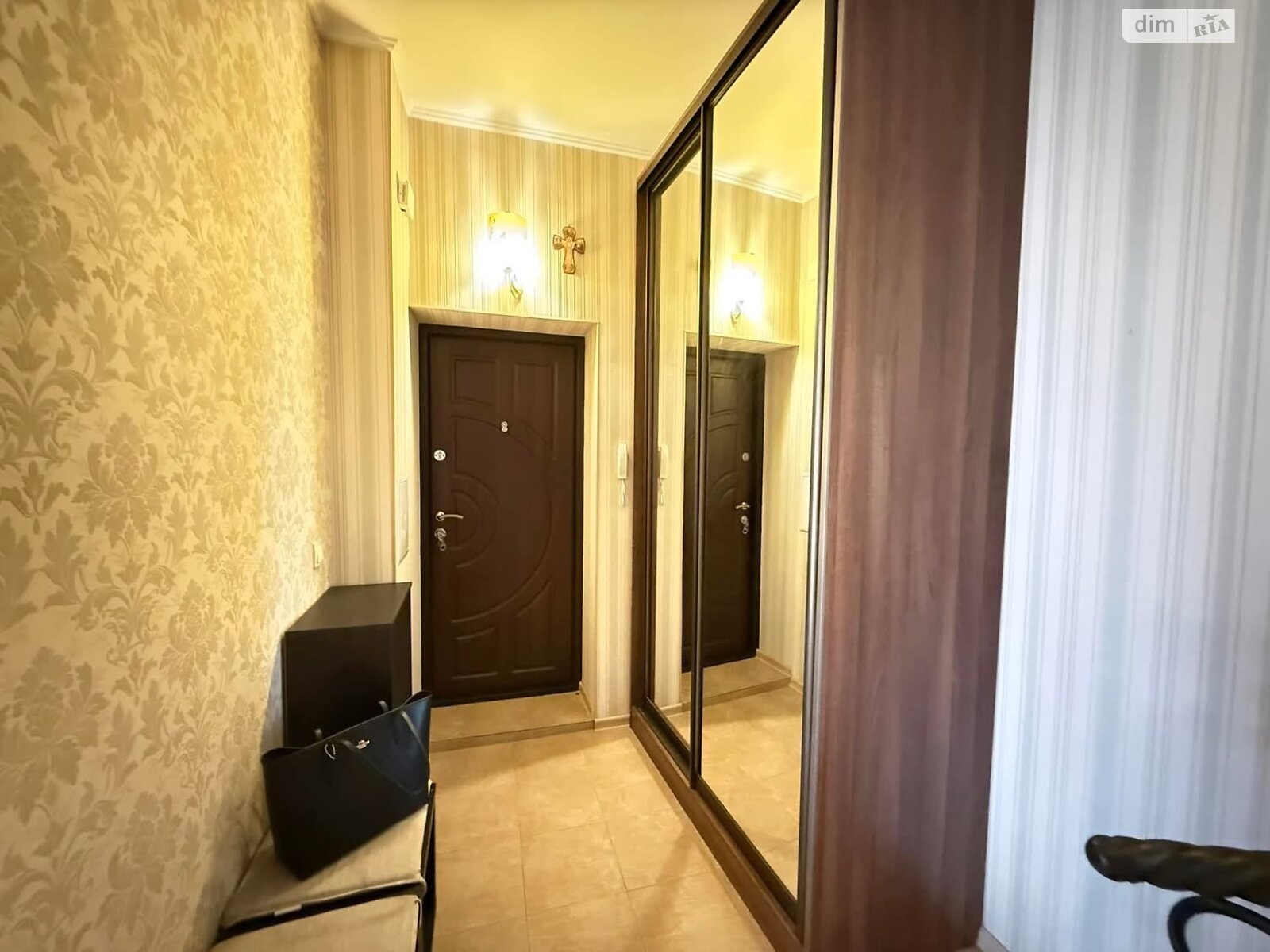 Продаж трикімнатної квартири в Ужгороді, на вул. Мотрі Братійчук 24, фото 1 Продаж трикімнатної квартири в Ужгороді, на вул. Мотрі Братійчук 24, фото 1