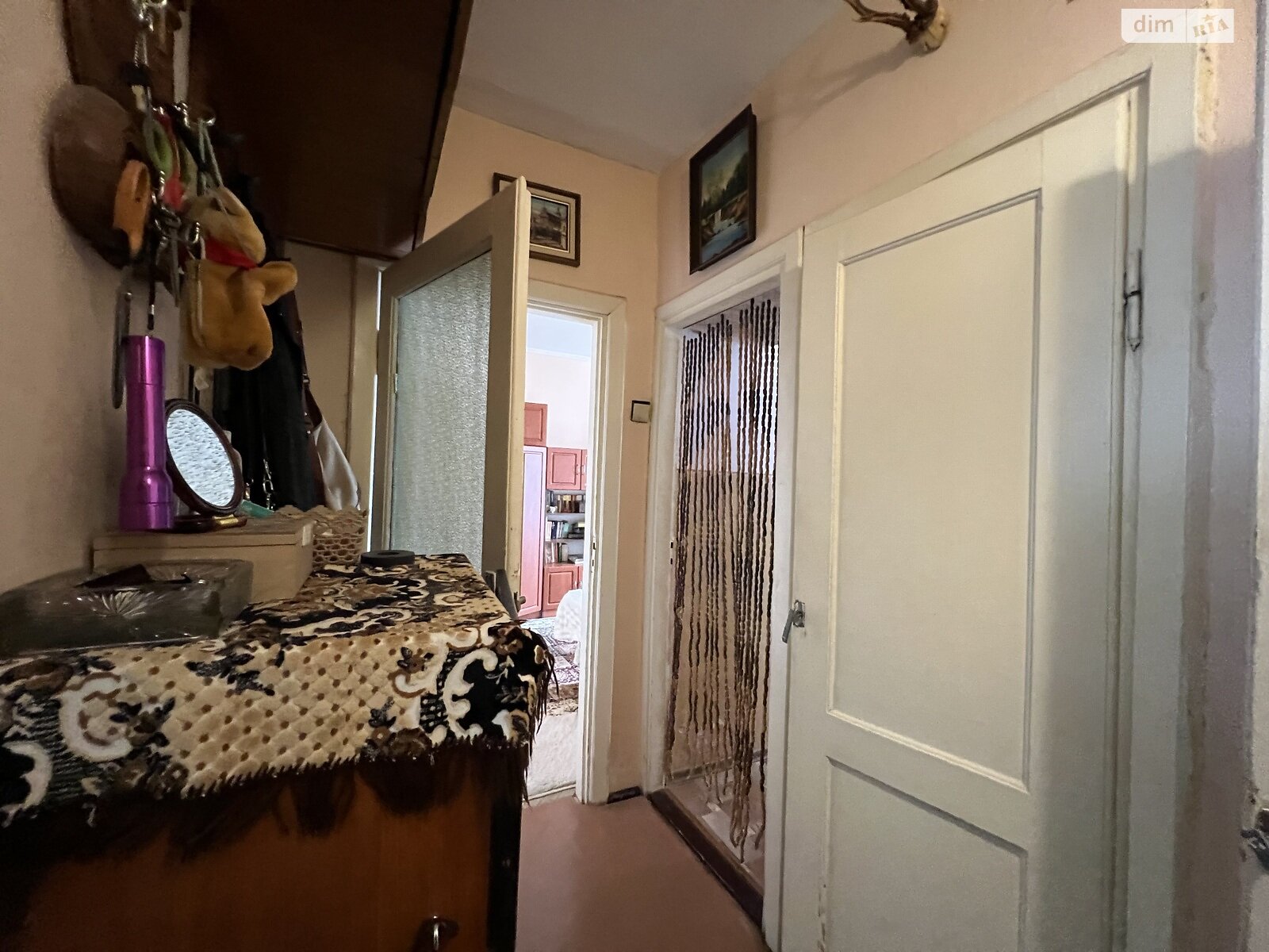 Продаж двокімнатної квартири в Ужгороді, на вул. Національної Гвардії, фото 1 Продаж двокімнатної квартири в Ужгороді, на вул. Національної Гвардії, фото 1