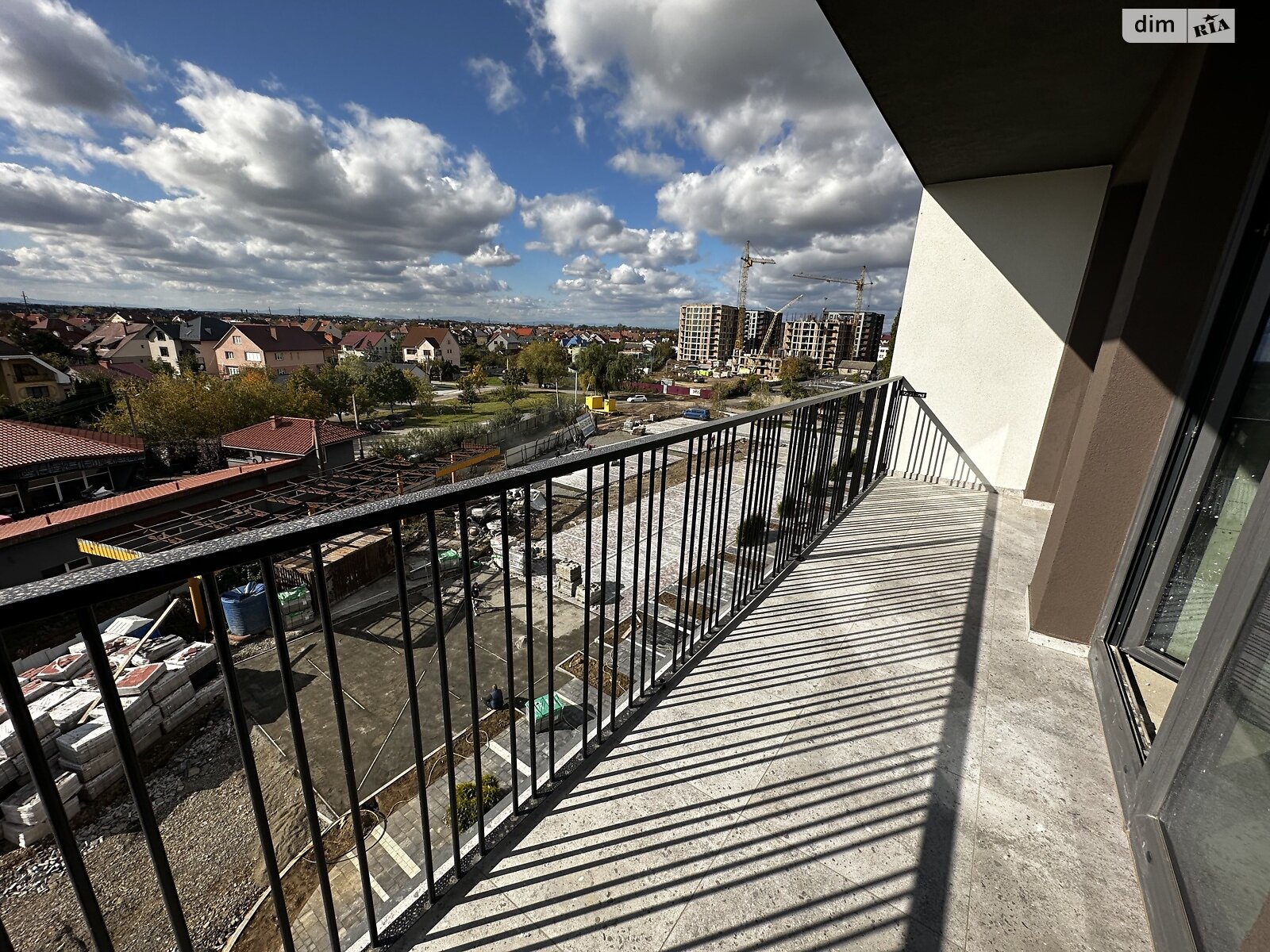 Продажа трехкомнатной квартиры в Ужгороде, на ул. Легоцкого 80, район Новый фото 1