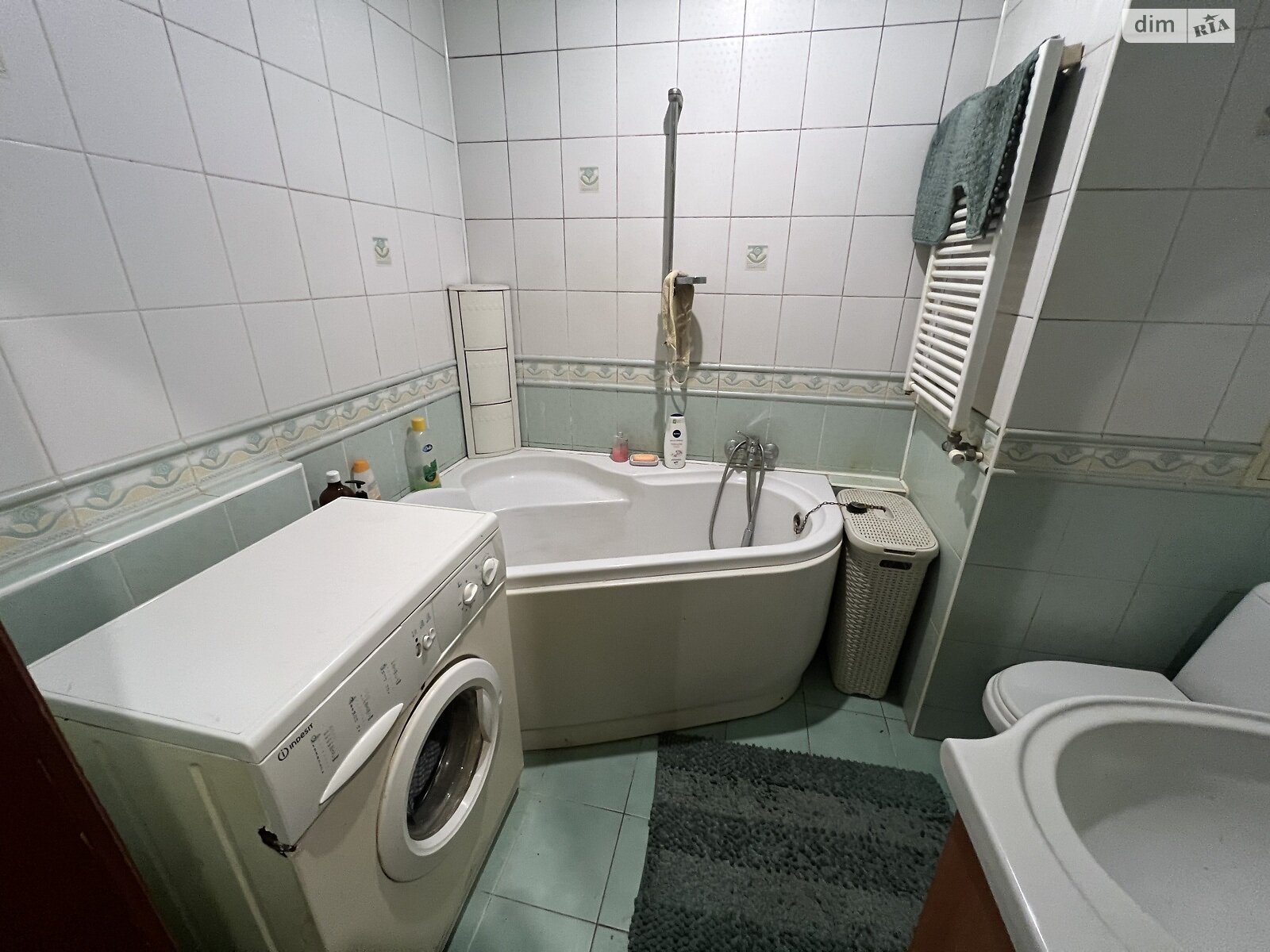 Продаж трикімнатної квартири в Ужгороді, на вул. Героїв 128-ї Бригади, район Новий фото 1 Продаж трикімнатної квартири в Ужгороді, на вул. Героїв 128-ї Бригади, район Новий фото 1