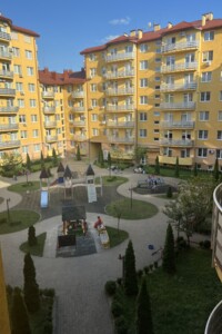 Продаж п`ятикімнатної квартири в Ужгороді, на вул. Богомольця 22, район Новий фото 2