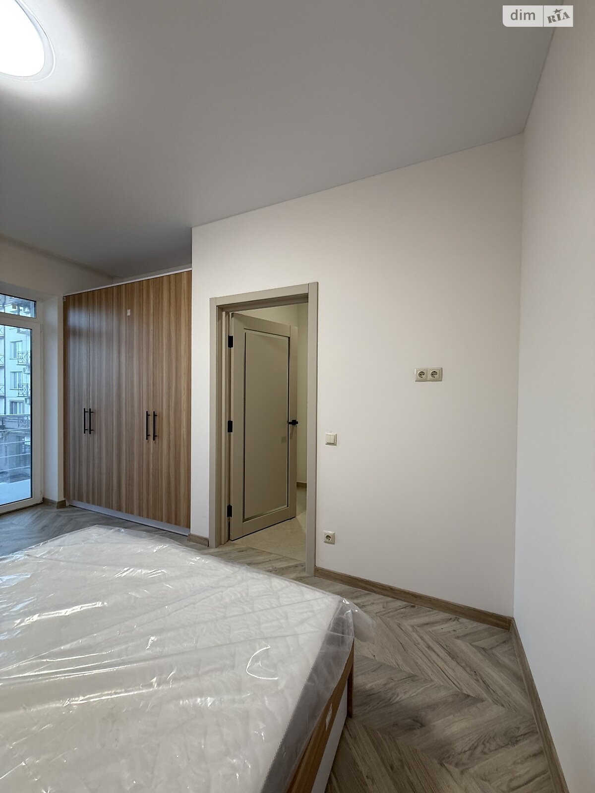 Продаж однокімнатної квартири в Ужгороді, на вул. Богомольця 17, район Новий фото 1 Продаж однокімнатної квартири в Ужгороді, на вул. Богомольця 17, район Новий фото 1