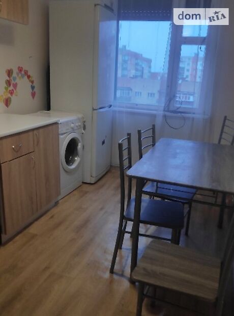 Продажа трехкомнатной квартиры в Ужгороде, на ул. Черновола район Новый фото 1 Продажа трехкомнатной квартиры в Ужгороде, на ул. Черновола район Новый фото 1