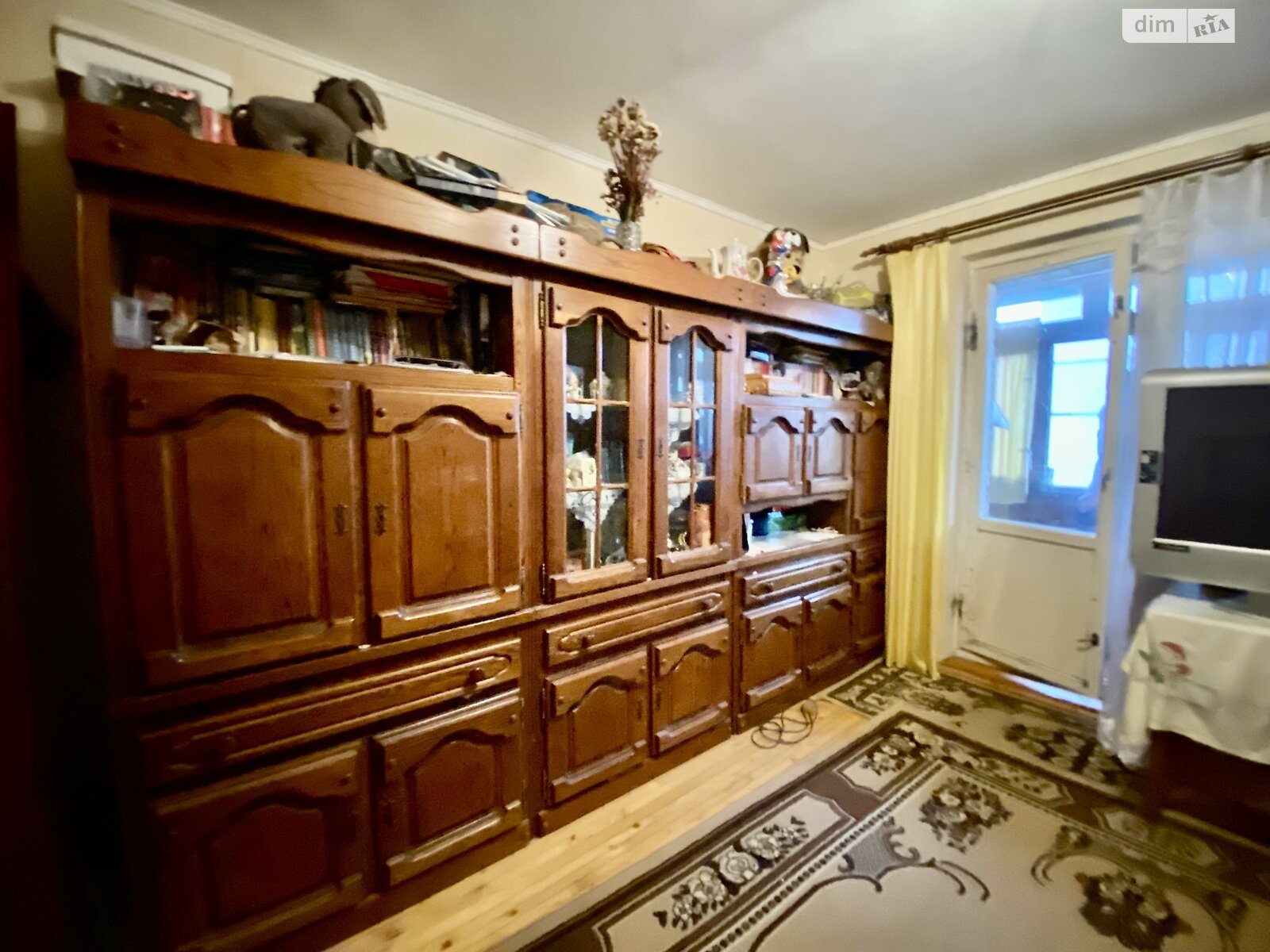 Продажа трехкомнатной квартиры в Ужгороде, на ул. Черновола 33, район Новый фото 1 Продажа трехкомнатной квартиры в Ужгороде, на ул. Черновола 33, район Новый фото 1