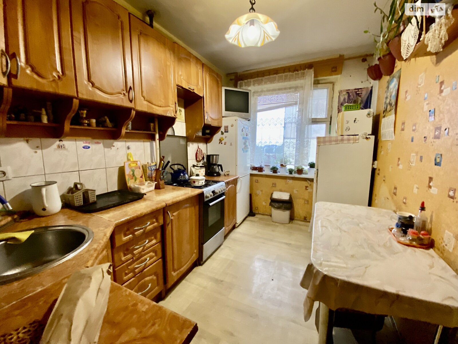 Продажа трехкомнатной квартиры в Ужгороде, на ул. Черновола 33, район Новый фото 1 Продажа трехкомнатной квартиры в Ужгороде, на ул. Черновола 33, район Новый фото 1
