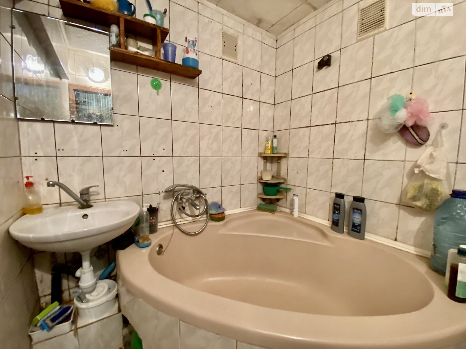 Продажа трехкомнатной квартиры в Ужгороде, на ул. Черновола 33, район Новый фото 1 Продажа трехкомнатной квартиры в Ужгороде, на ул. Черновола 33, район Новый фото 1