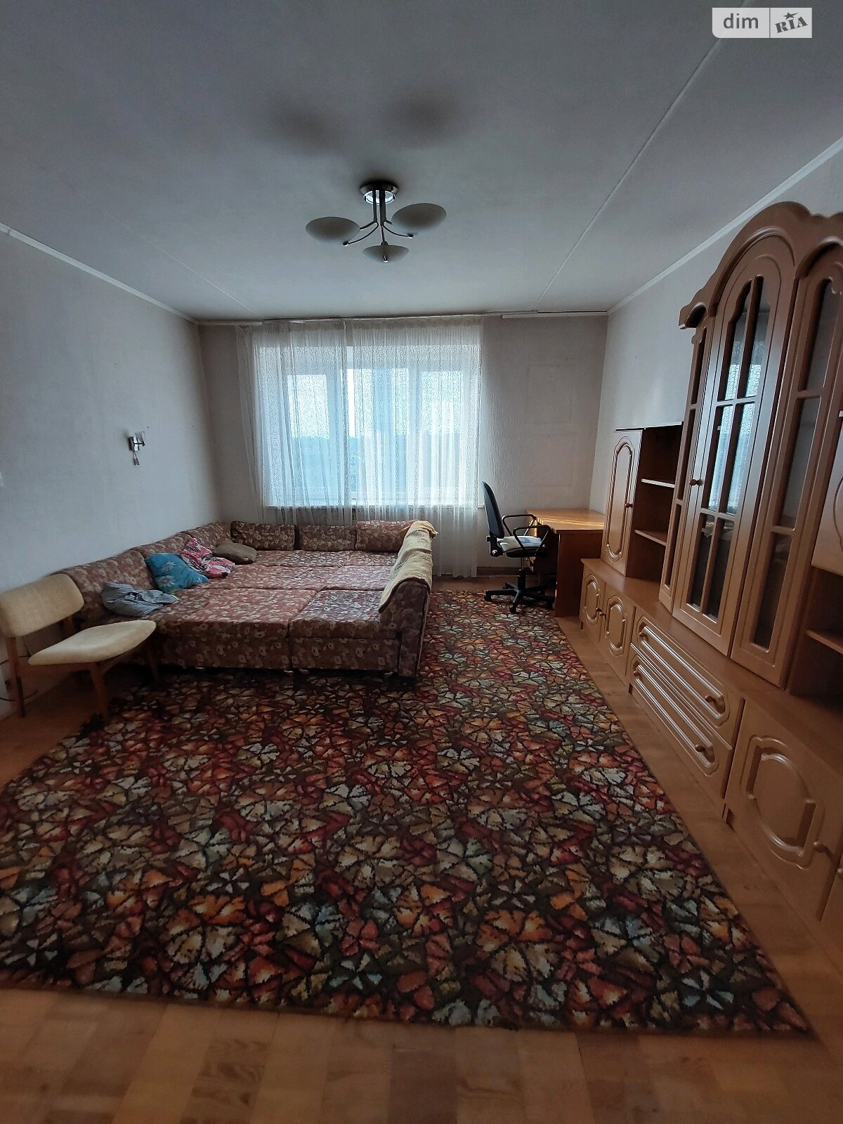 Продаж трикімнатної квартири в Ужгороді, на вул. Грушевського 1, район Новий фото 1