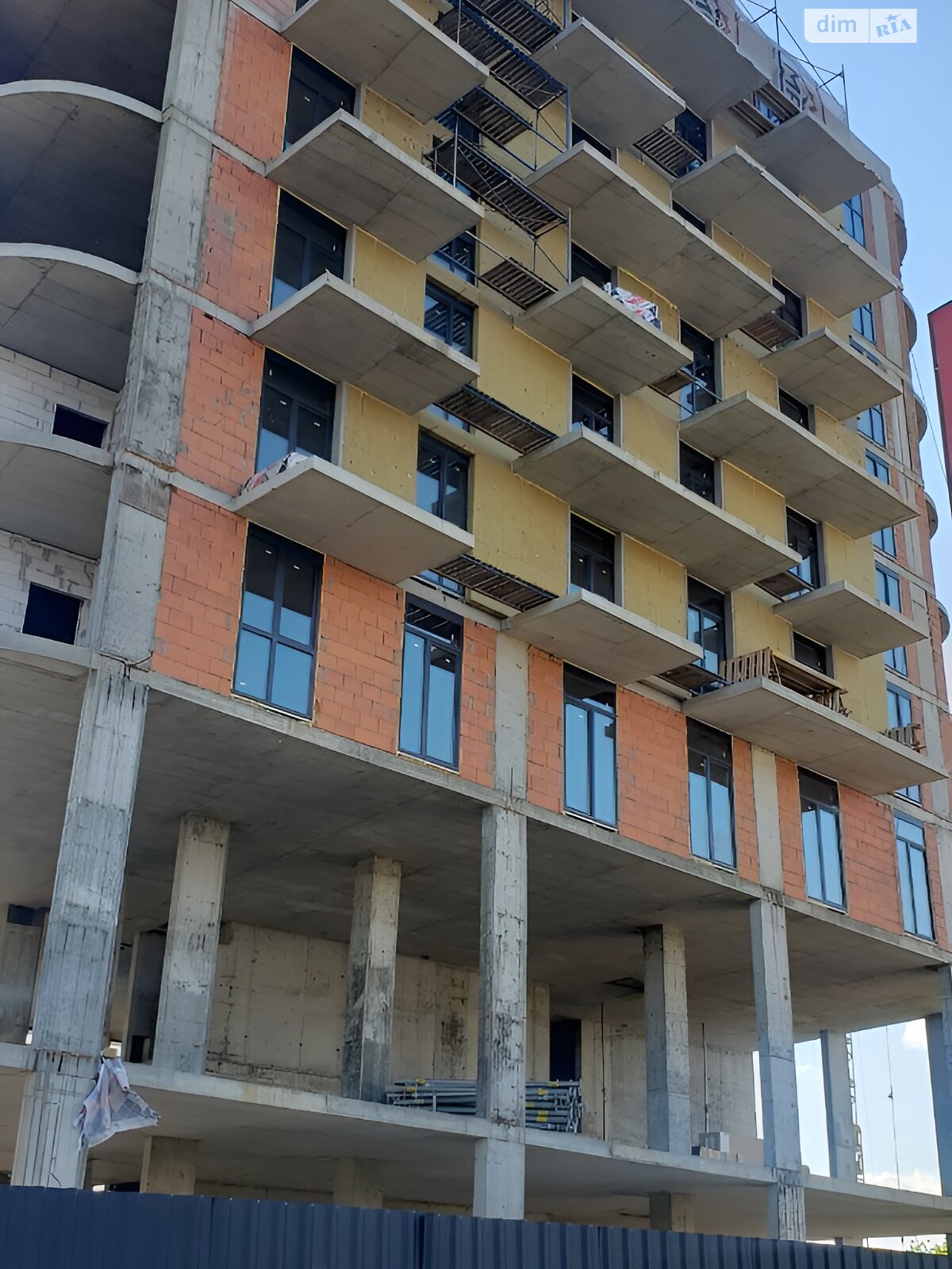Продаж двокімнатної квартири в Ужгороді, на вул. Грушевського 4А, район Новий фото 1 Продаж двокімнатної квартири в Ужгороді, на вул. Грушевського 4А, район Новий фото 1