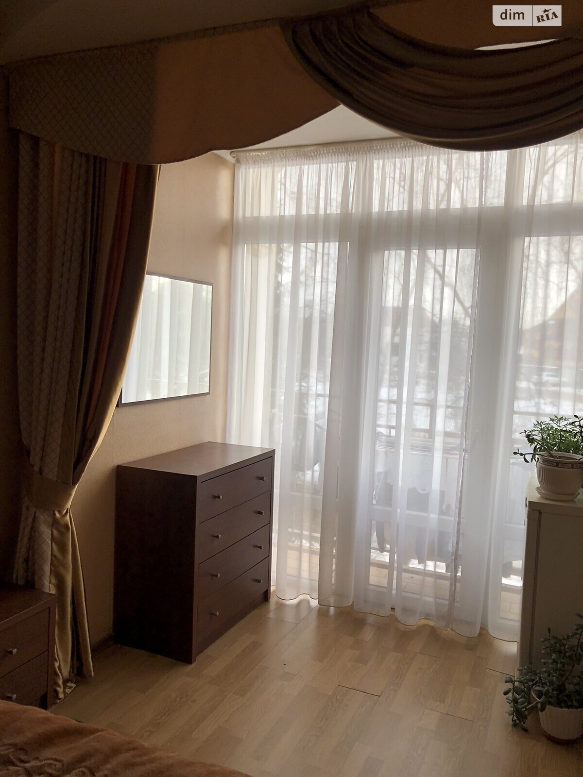Продаж чотирикімнатної квартири в Ужгороді, на вул. Ігоря Сікорського 34, район Новий фото 1 Продаж чотирикімнатної квартири в Ужгороді, на вул. Ігоря Сікорського 34, район Новий фото 1