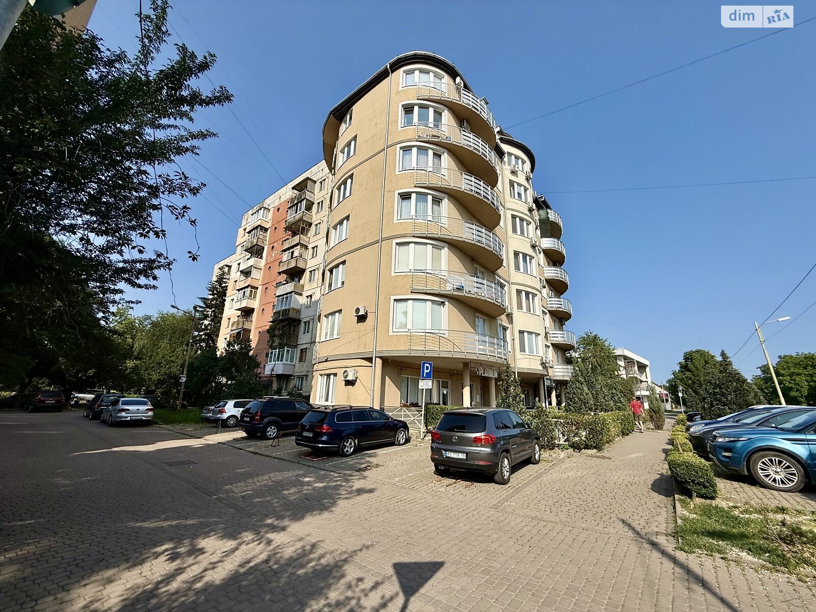 Продаж трикімнатної квартири в Ужгороді, на вул. Ігоря Сікорського 16А, кв. 44, район Новий фото 1 Продаж трикімнатної квартири в Ужгороді, на вул. Ігоря Сікорського 16А, кв. 44, район Новий фото 1