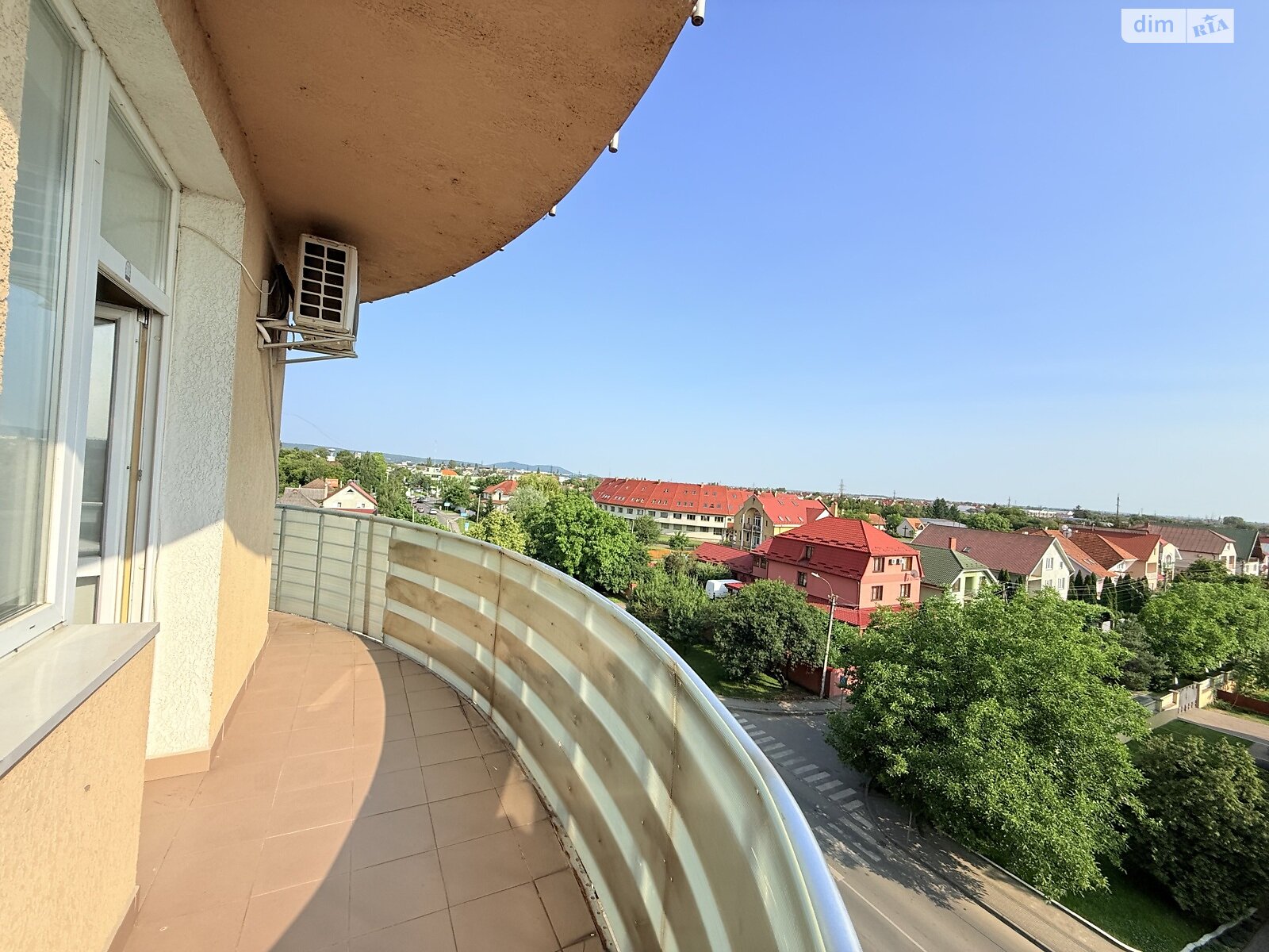 Продаж трикімнатної квартири в Ужгороді, на вул. Ігоря Сікорського 16А, кв. 44, район Новий фото 1 Продаж трикімнатної квартири в Ужгороді, на вул. Ігоря Сікорського 16А, кв. 44, район Новий фото 1