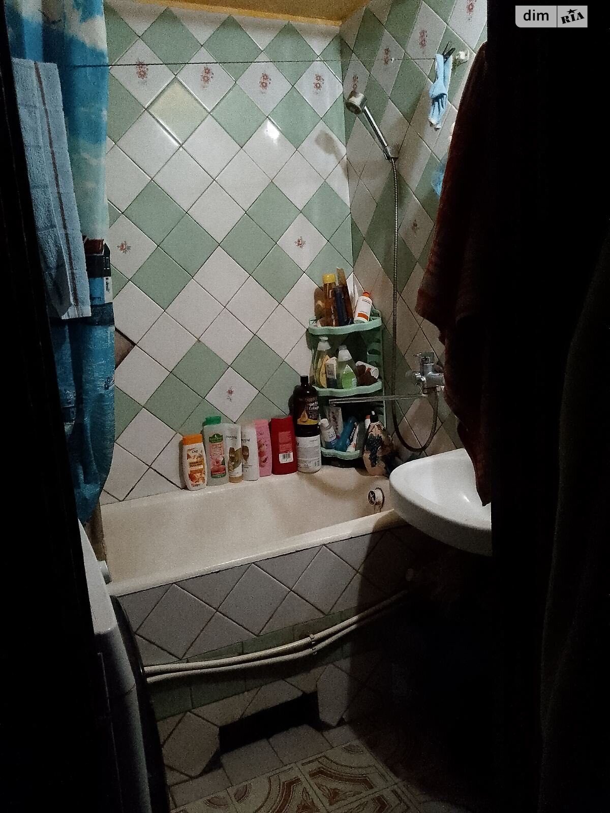 Продаж трикімнатної квартири в Ужгороді, на вул. Капушанська, район Новий фото 1 Продаж трикімнатної квартири в Ужгороді, на вул. Капушанська, район Новий фото 1