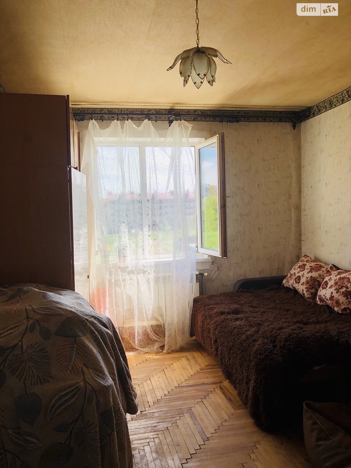 Продаж чотирикімнатної квартири в Ужгороді, на вул. Капушанська, район Новий фото 1 Продаж чотирикімнатної квартири в Ужгороді, на вул. Капушанська, район Новий фото 1