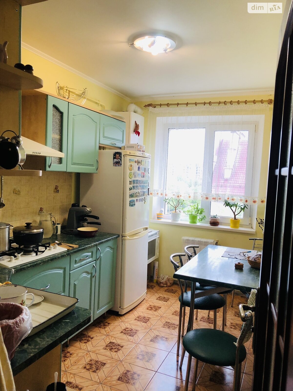 Продаж трикімнатної квартири в Ужгороді, на вул. Капушанська, район Новий фото 1 Продаж трикімнатної квартири в Ужгороді, на вул. Капушанська, район Новий фото 1