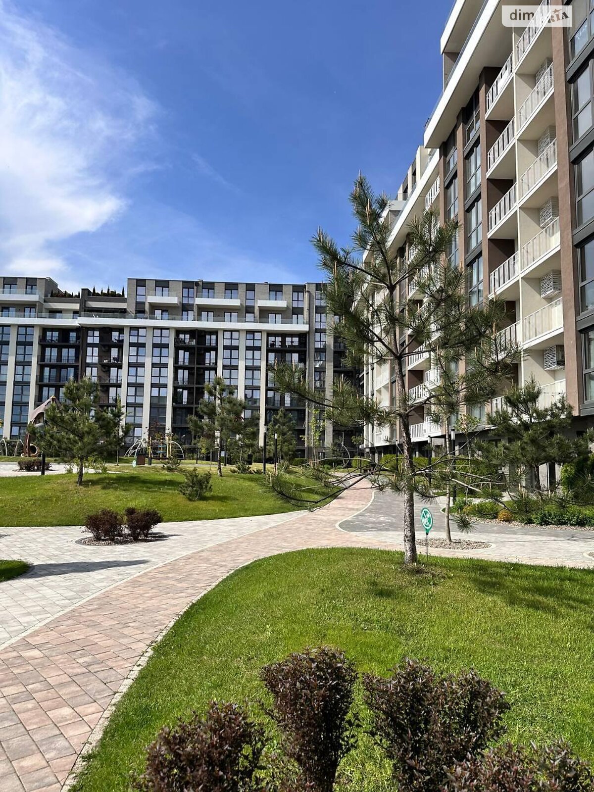 Продаж двокімнатної квартири в Ужгороді, на вул. Легоцького 80, район Новий фото 1 Продаж двокімнатної квартири в Ужгороді, на вул. Легоцького 80, район Новий фото 1