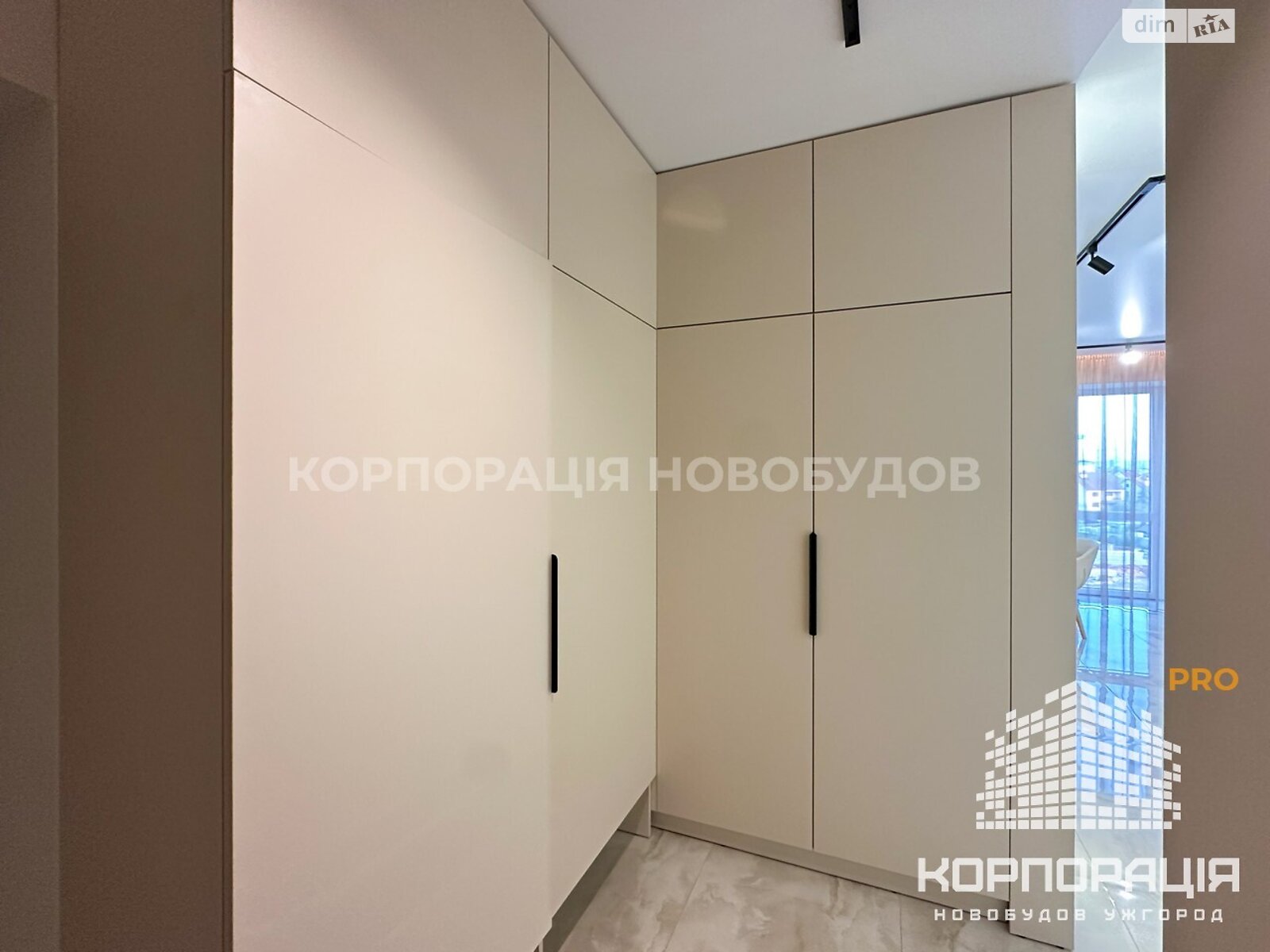 Продажа двухкомнатной квартиры в Ужгороде, на ул. Легоцкого, район Новый фото 1 Продажа двухкомнатной квартиры в Ужгороде, на ул. Легоцкого, район Новый фото 1