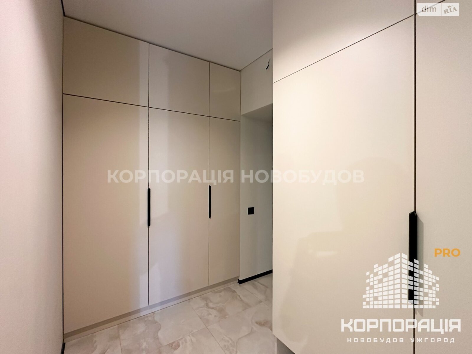 Продажа двухкомнатной квартиры в Ужгороде, на ул. Легоцкого, район Новый фото 1 Продажа двухкомнатной квартиры в Ужгороде, на ул. Легоцкого, район Новый фото 1