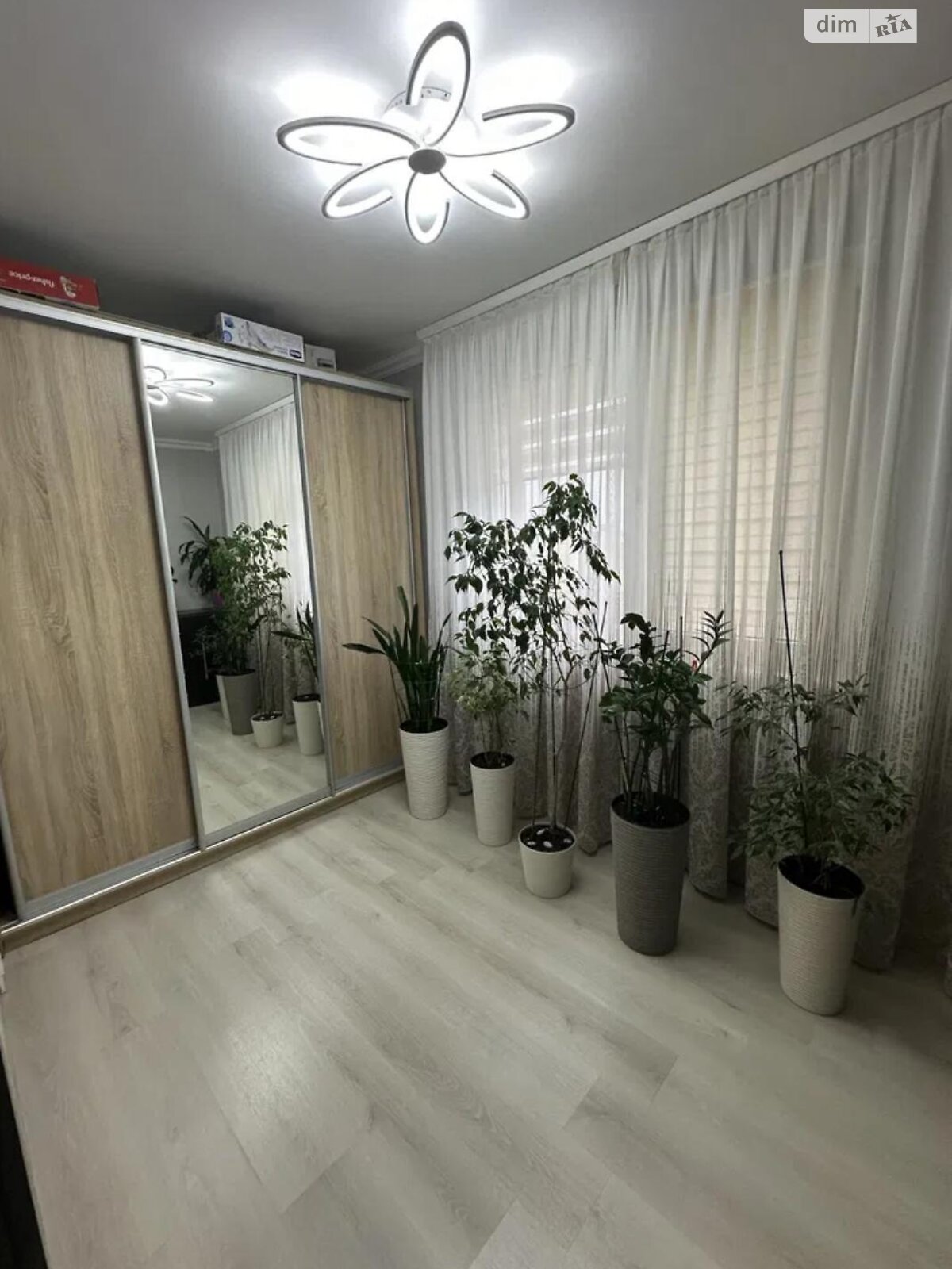 Продаж чотирикімнатної квартири в Ужгороді, на вул. Легоцького 68, район Новий фото 1 Продаж чотирикімнатної квартири в Ужгороді, на вул. Легоцького 68, район Новий фото 1