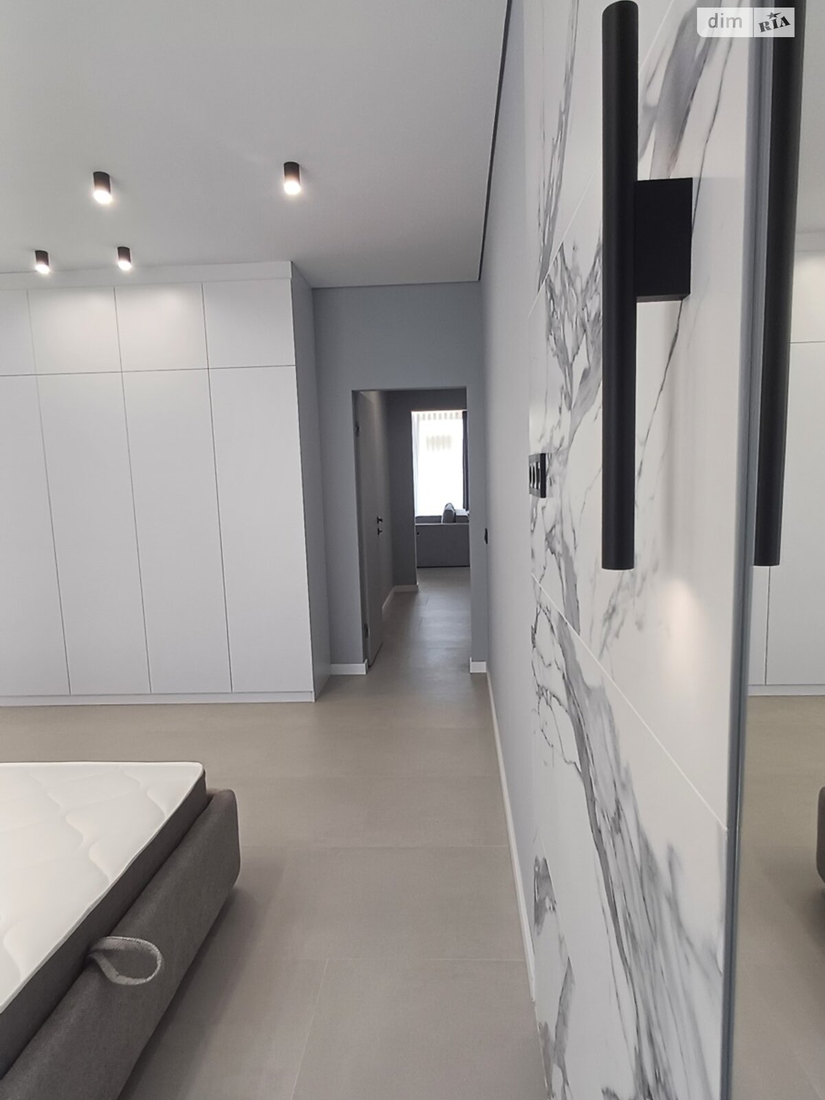 Продаж двокімнатної квартири в Ужгороді, на вул. Легоцького 80, район Новий фото 1 Продаж двокімнатної квартири в Ужгороді, на вул. Легоцького 80, район Новий фото 1