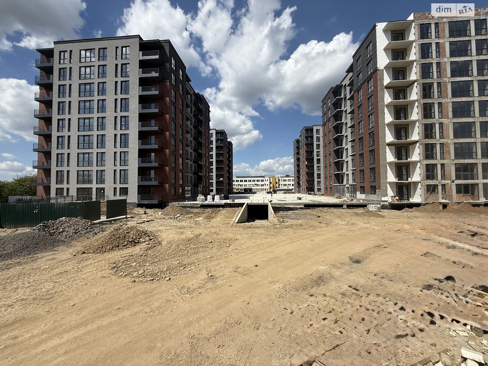 Продаж двокімнатної квартири в Ужгороді, на вул. Легоцького 64Б, кв. 28, район Новий фото 1 Продаж двокімнатної квартири в Ужгороді, на вул. Легоцького 64Б, кв. 28, район Новий фото 1