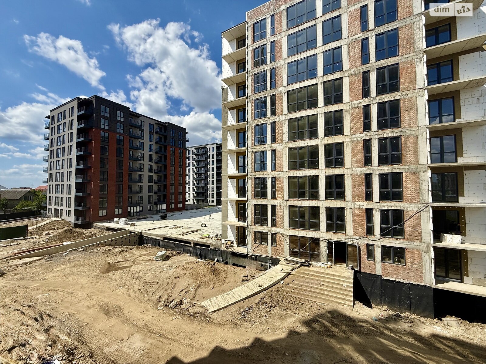 Продаж двокімнатної квартири в Ужгороді, на вул. Легоцького 64Б, кв. 28, район Новий фото 1 Продаж двокімнатної квартири в Ужгороді, на вул. Легоцького 64Б, кв. 28, район Новий фото 1