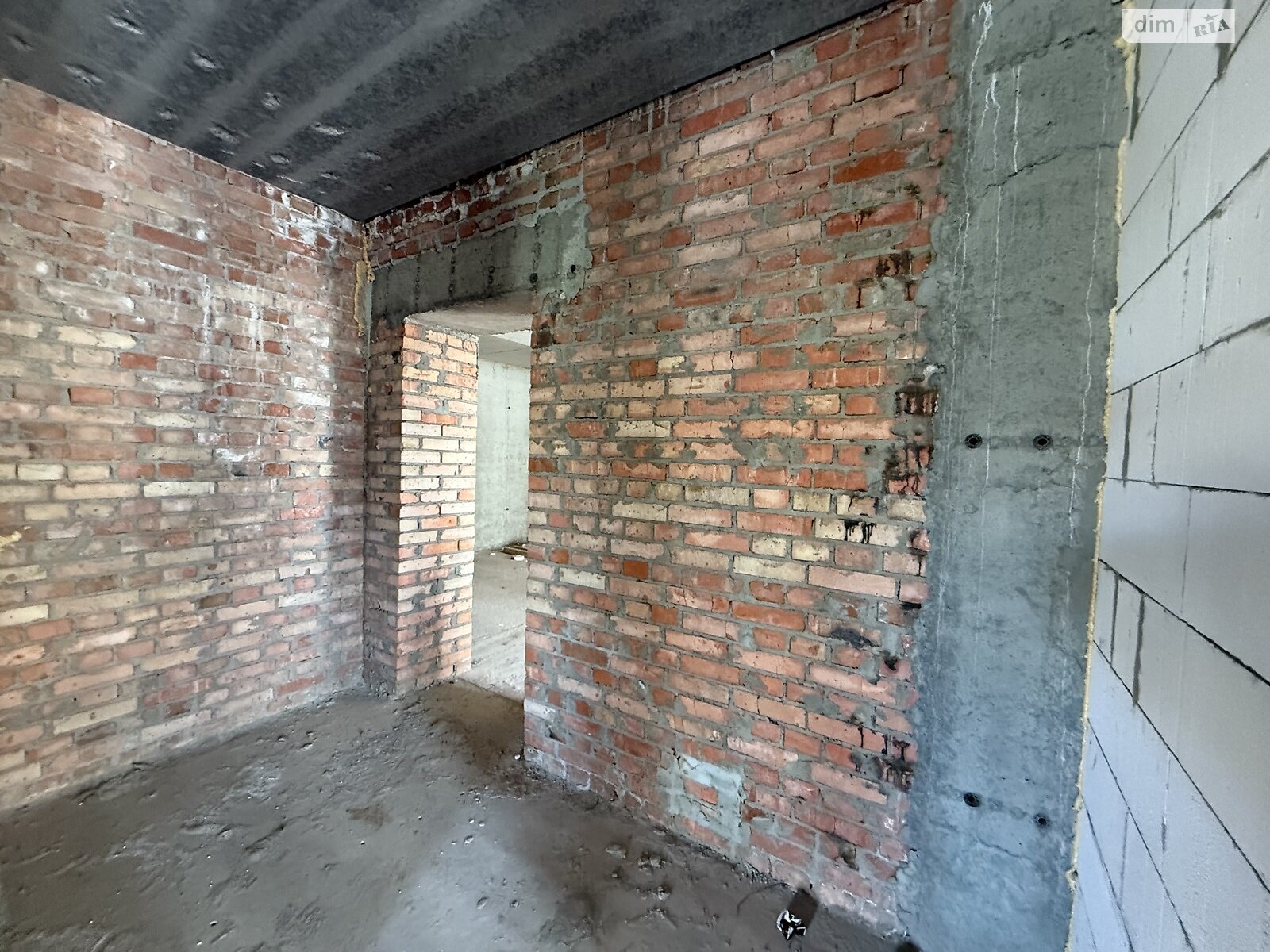 Продаж двокімнатної квартири в Ужгороді, на вул. Легоцького 64Б, кв. 28, район Новий фото 1 Продаж двокімнатної квартири в Ужгороді, на вул. Легоцького 64Б, кв. 28, район Новий фото 1