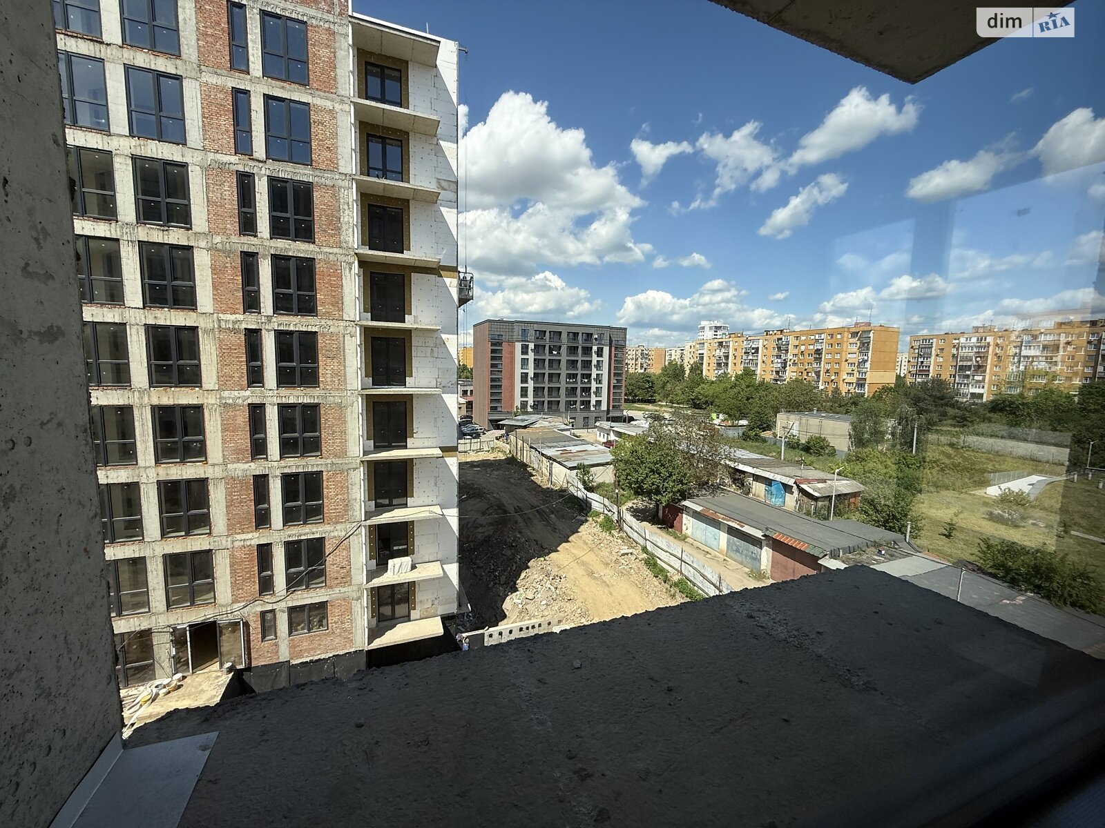 Продаж двокімнатної квартири в Ужгороді, на вул. Легоцького 64Б, кв. 28, район Новий фото 1 Продаж двокімнатної квартири в Ужгороді, на вул. Легоцького 64Б, кв. 28, район Новий фото 1