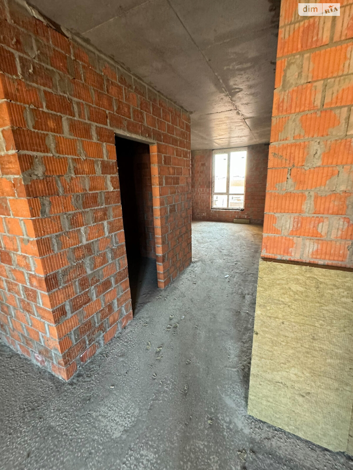 Продаж двокімнатної квартири в Ужгороді, на вул. Легоцького 6, кв. 165, район Новий фото 1 Продаж двокімнатної квартири в Ужгороді, на вул. Легоцького 6, кв. 165, район Новий фото 1