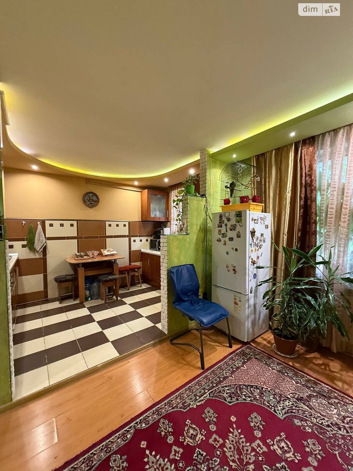 Продажа трехкомнатной квартиры в Ужгороде, на ул. Легоцкого, район Новый фото 1 Продажа трехкомнатной квартиры в Ужгороде, на ул. Легоцкого, район Новый фото 1
