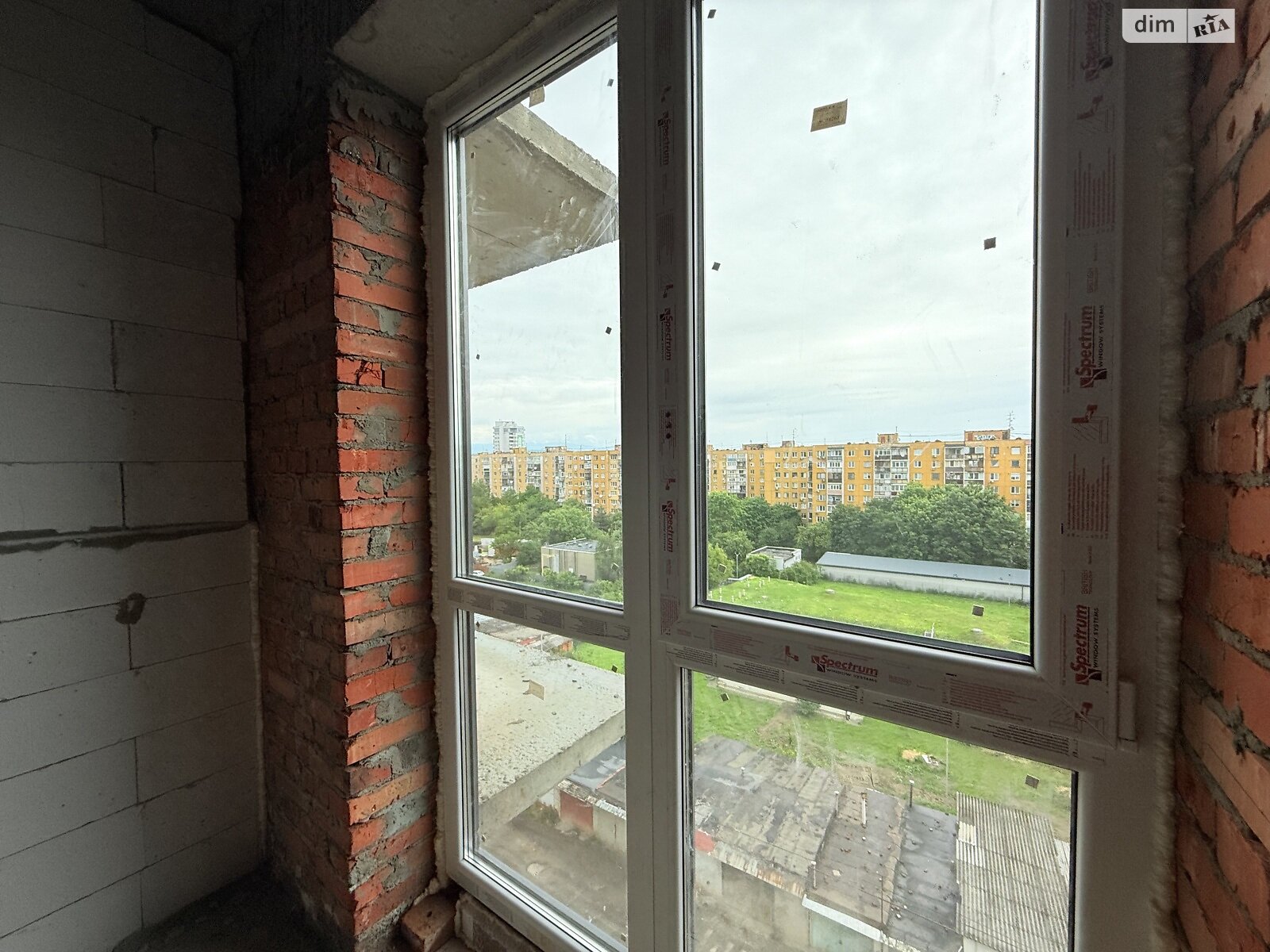 Продаж однокімнатної квартири в Ужгороді, на вул. Легоцького 64А, кв. 65, район Новий фото 1 Продаж однокімнатної квартири в Ужгороді, на вул. Легоцького 64А, кв. 65, район Новий фото 1