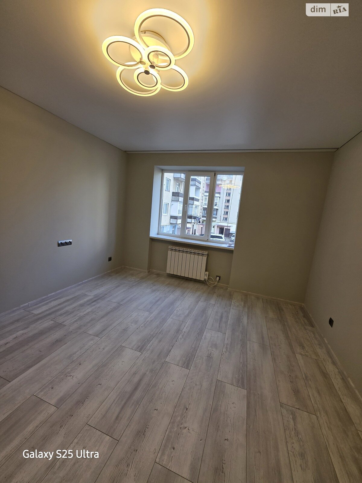 Продажа двухкомнатной квартиры в Ужгороде, на ул. Легоцкого 5/1, район Новый фото 1 Продажа двухкомнатной квартиры в Ужгороде, на ул. Легоцкого 5/1, район Новый фото 1