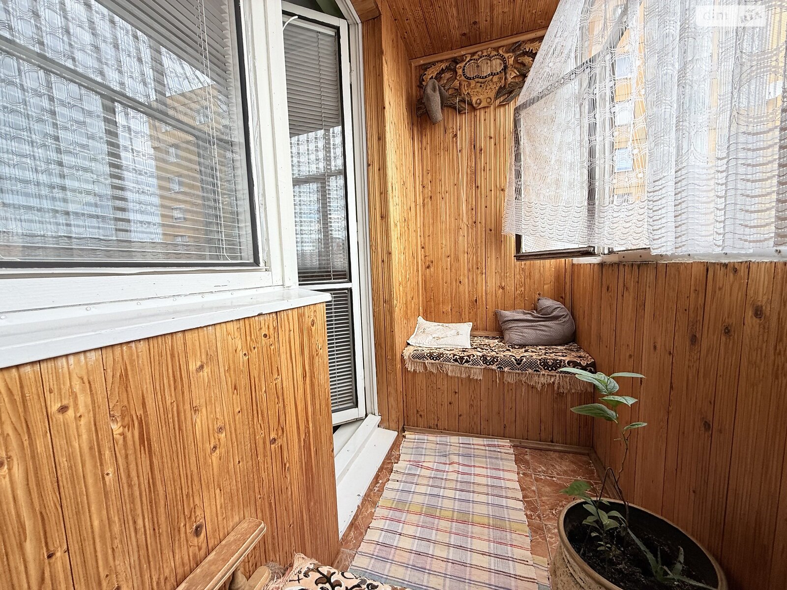 Продажа двухкомнатной квартиры в Ужгороде, на ул. Легоцкого 70, кв. 32, район Новый фото 1 Продажа двухкомнатной квартиры в Ужгороде, на ул. Легоцкого 70, кв. 32, район Новый фото 1