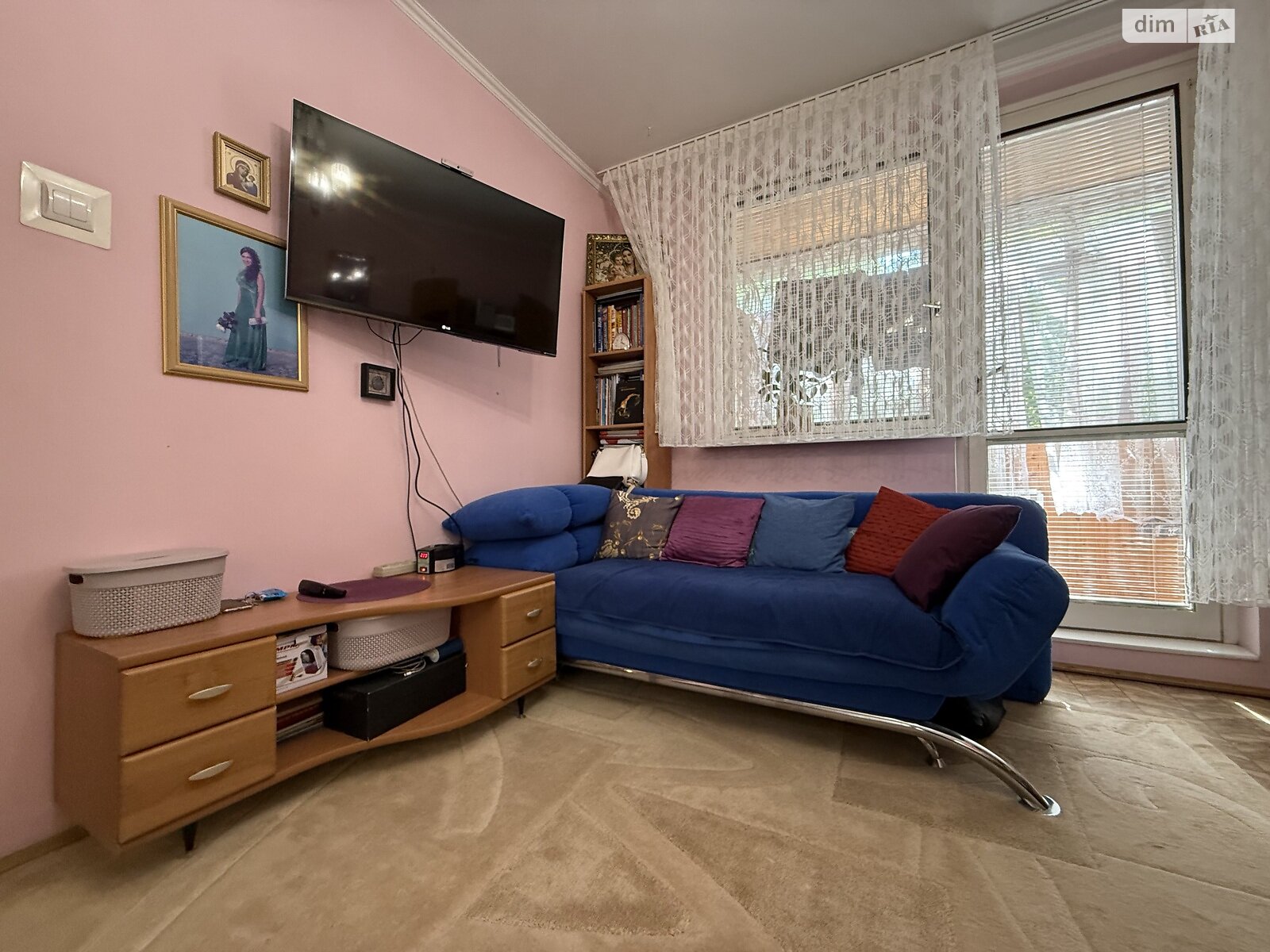 Продажа однокомнатной квартиры в Ужгороде, на ул. Легоцкого 70, кв. 28, район Новый фото 1 Продажа однокомнатной квартиры в Ужгороде, на ул. Легоцкого 70, кв. 28, район Новый фото 1