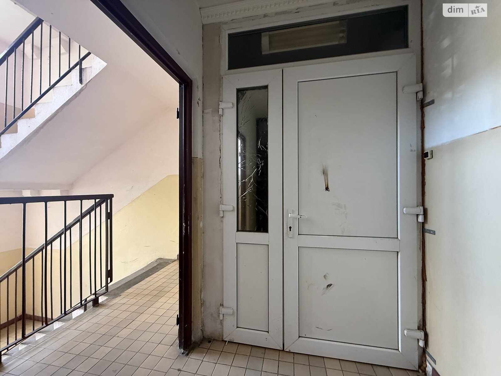 Продажа однокомнатной квартиры в Ужгороде, на ул. Легоцкого 70, кв. 28, район Новый фото 1 Продажа однокомнатной квартиры в Ужгороде, на ул. Легоцкого 70, кв. 28, район Новый фото 1