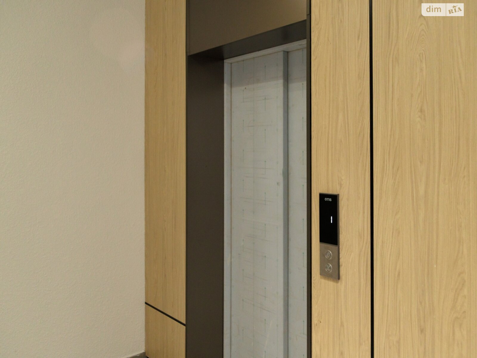 Продаж однокімнатної квартири в Ужгороді, на вул. Легоцького 80, район Новий фото 1 Продаж однокімнатної квартири в Ужгороді, на вул. Легоцького 80, район Новий фото 1