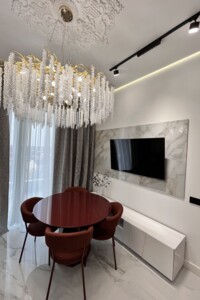 Продажа трехкомнатной квартиры в Ужгороде, на ул. Легоцкого 80, район Новый фото 2