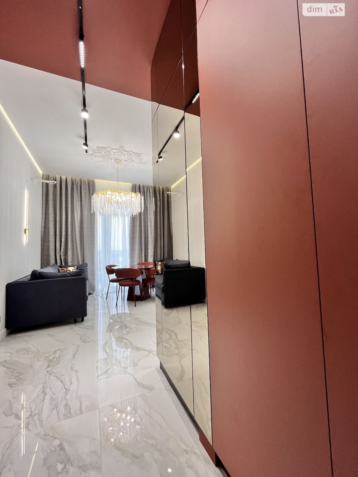 Продажа трехкомнатной квартиры в Ужгороде, на ул. Легоцкого 80, район Новый фото 1