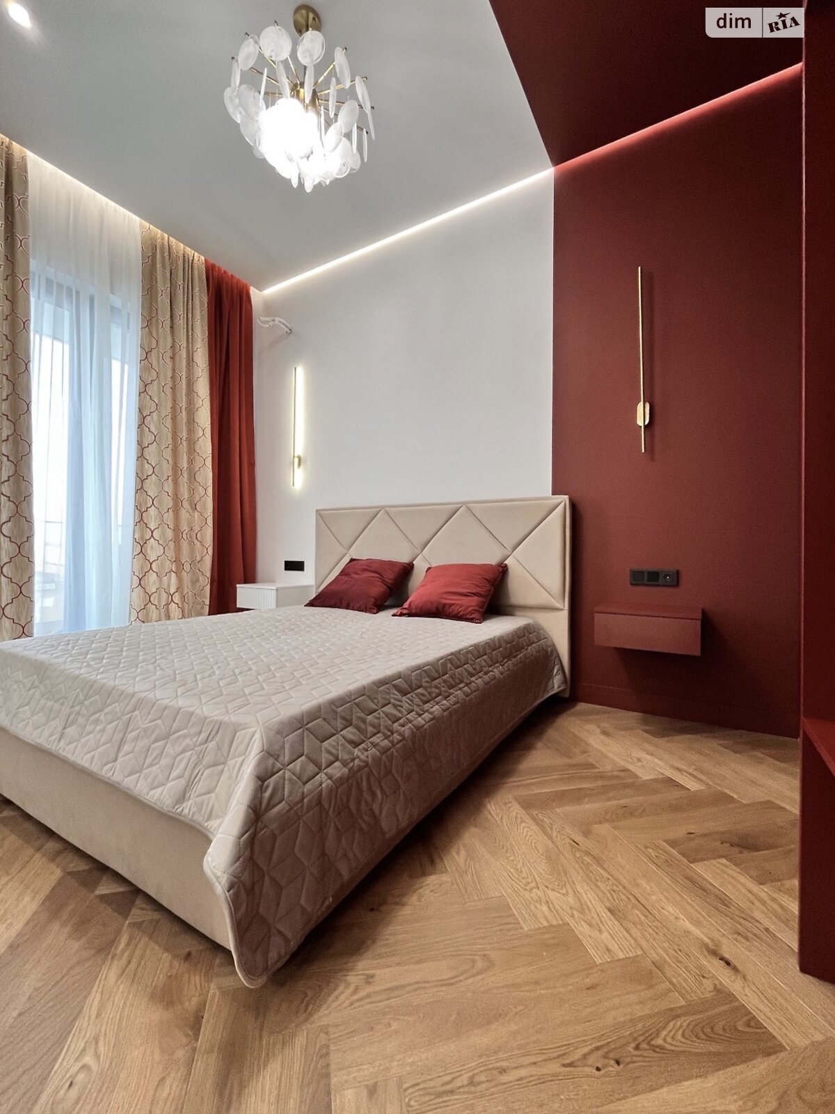 Продажа трехкомнатной квартиры в Ужгороде, на ул. Легоцкого 80, район Новый фото 1