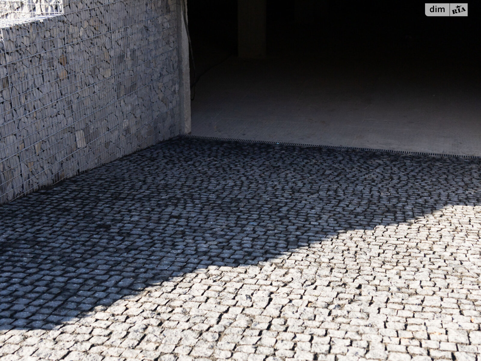 Продаж однокімнатної квартири в Ужгороді, на вул. Легоцького 80, район Новий фото 1 Продаж однокімнатної квартири в Ужгороді, на вул. Легоцького 80, район Новий фото 1