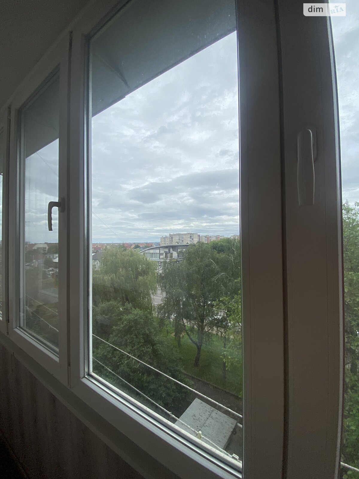 Продажа четырехкомнатной квартиры в Ужгороде, на ул. Минайская 21, район Новый фото 1