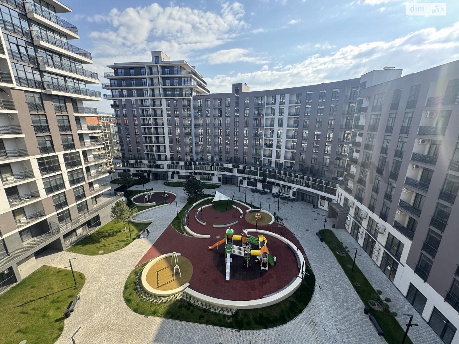 Продажа двухкомнатной квартиры в Ужгороде, на ул. Николая Бобяка, район Новый фото 1 Продажа двухкомнатной квартиры в Ужгороде, на ул. Николая Бобяка, район Новый фото 1