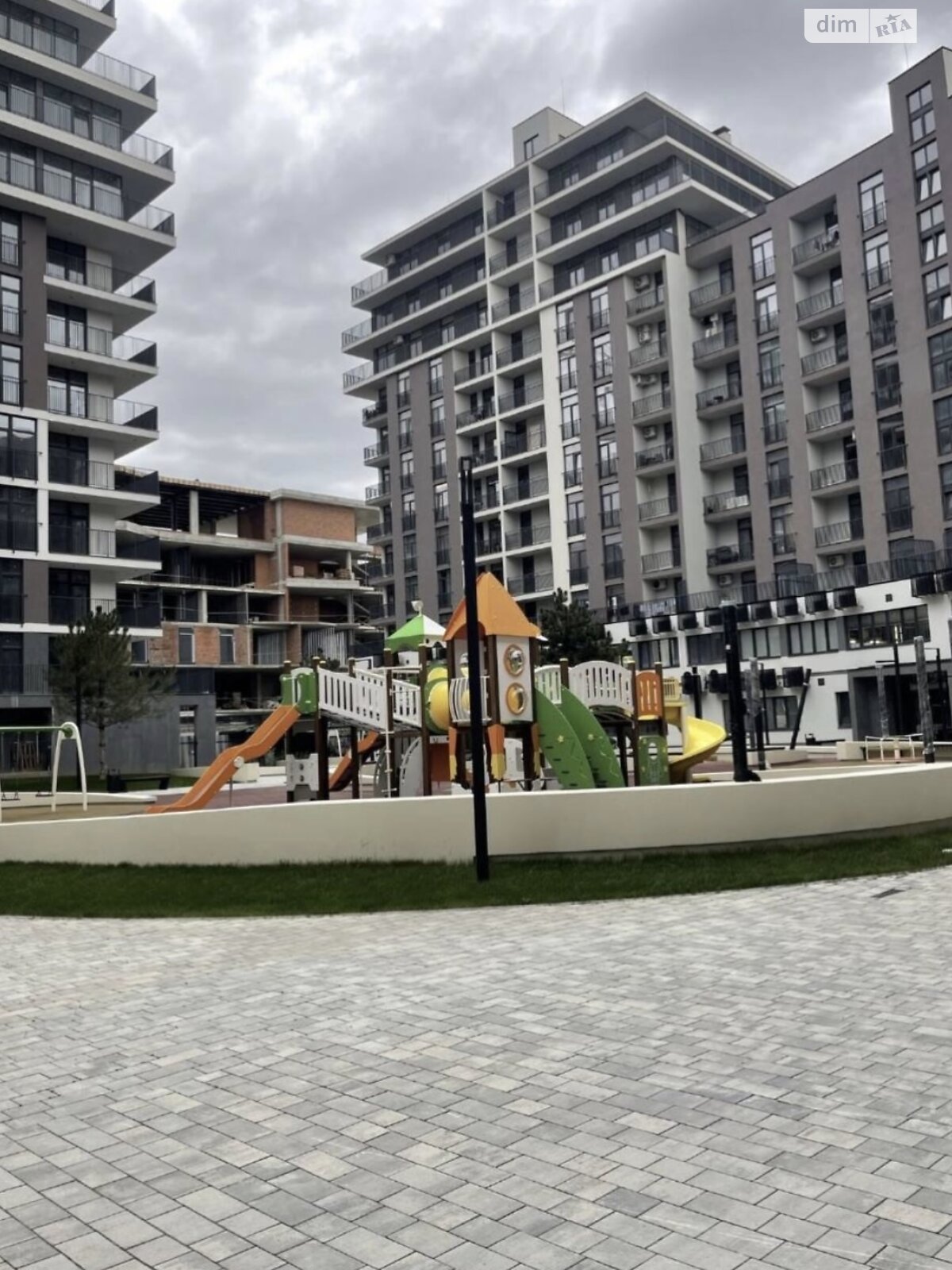 Продажа однокомнатной квартиры в Ужгороде, на ул. Николая Бобяка 1Б корпус 3, район Новый фото 1 Продажа однокомнатной квартиры в Ужгороде, на ул. Николая Бобяка 1Б корпус 3, район Новый фото 1