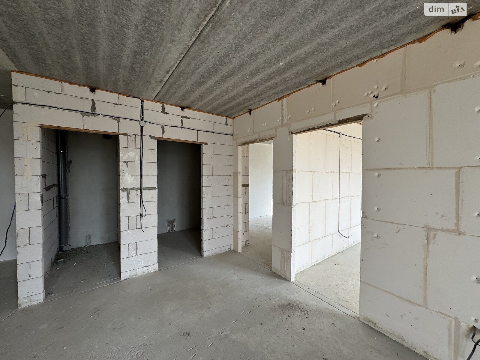 Продажа двухкомнатной квартиры в Ужгороде, на ул. Тлехаса 19 корпус 2, район Новый фото 1 Продажа двухкомнатной квартиры в Ужгороде, на ул. Тлехаса 19 корпус 2, район Новый фото 1