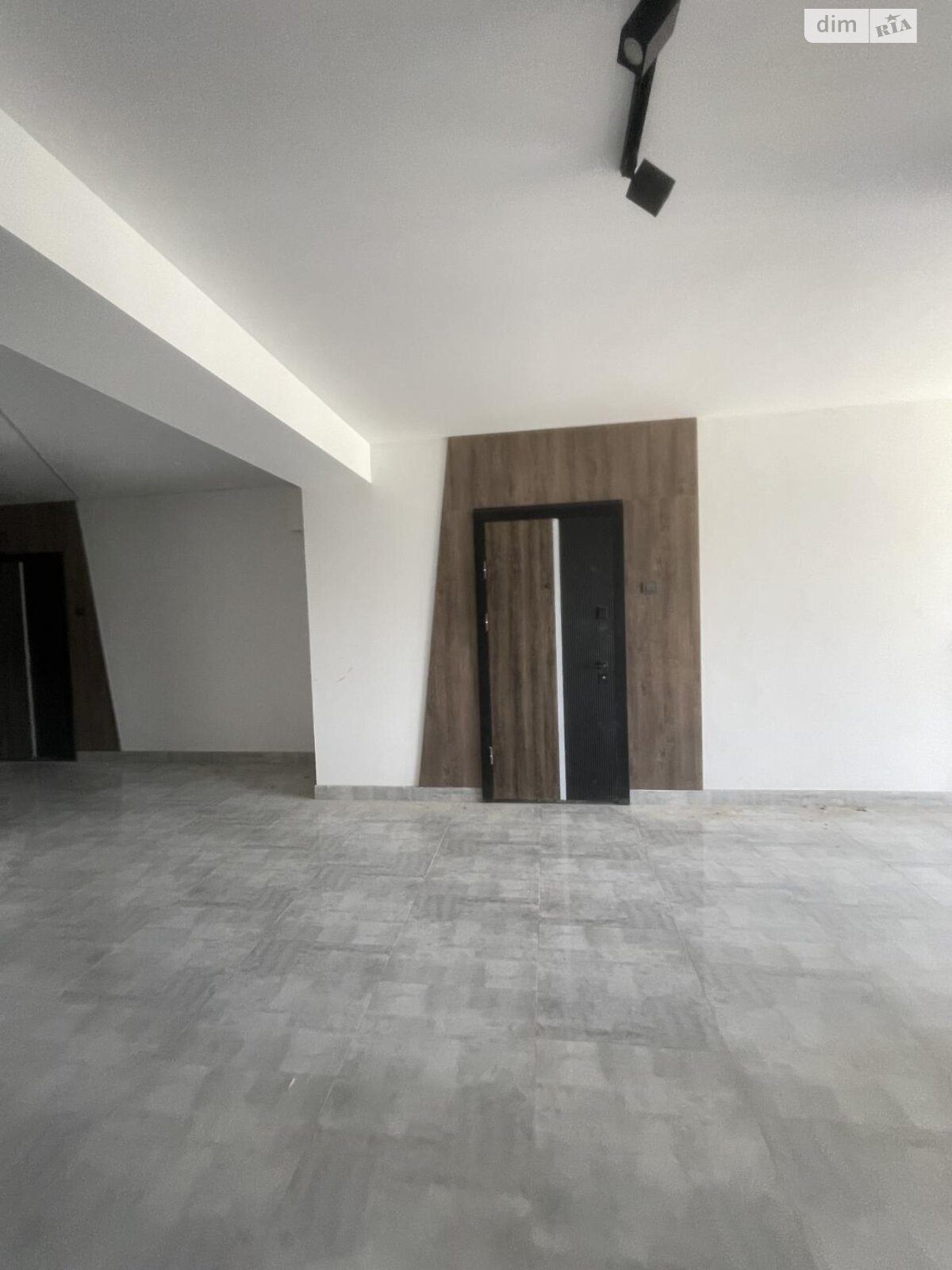 Продажа однокомнатной квартиры в Ужгороде, на ул. Тлехаса 19 корпус 4, район Новый фото 1 Продажа однокомнатной квартиры в Ужгороде, на ул. Тлехаса 19 корпус 4, район Новый фото 1