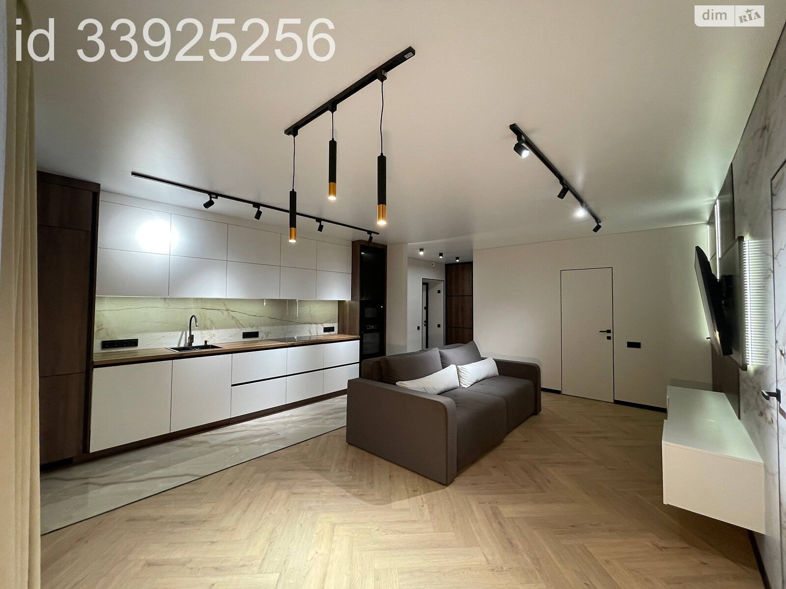 Продажа двухкомнатной квартиры в Ужгороде, на ул. Тлехаса 19 корпус 3, район Новый фото 1