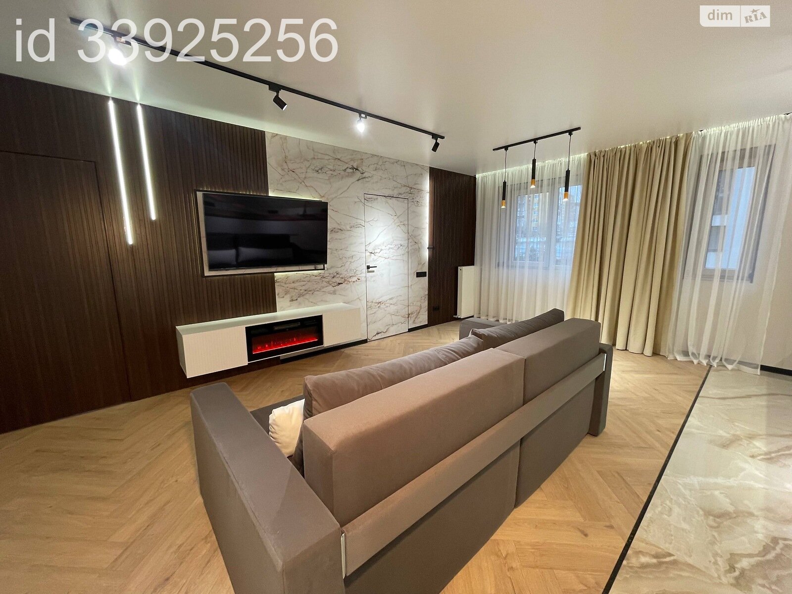 Продажа двухкомнатной квартиры в Ужгороде, на ул. Тлехаса 19 корпус 3, район Новый фото 1