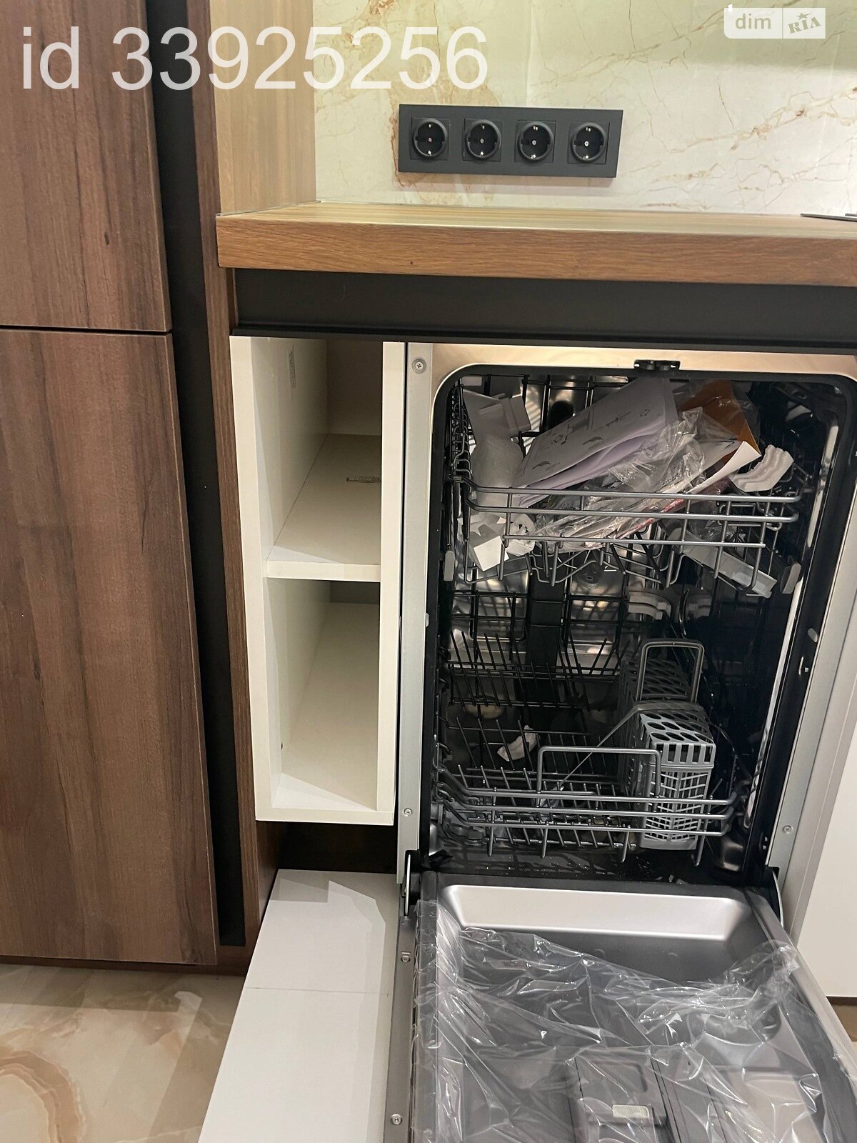 Продажа двухкомнатной квартиры в Ужгороде, на ул. Тлехаса 19 корпус 3, район Новый фото 1