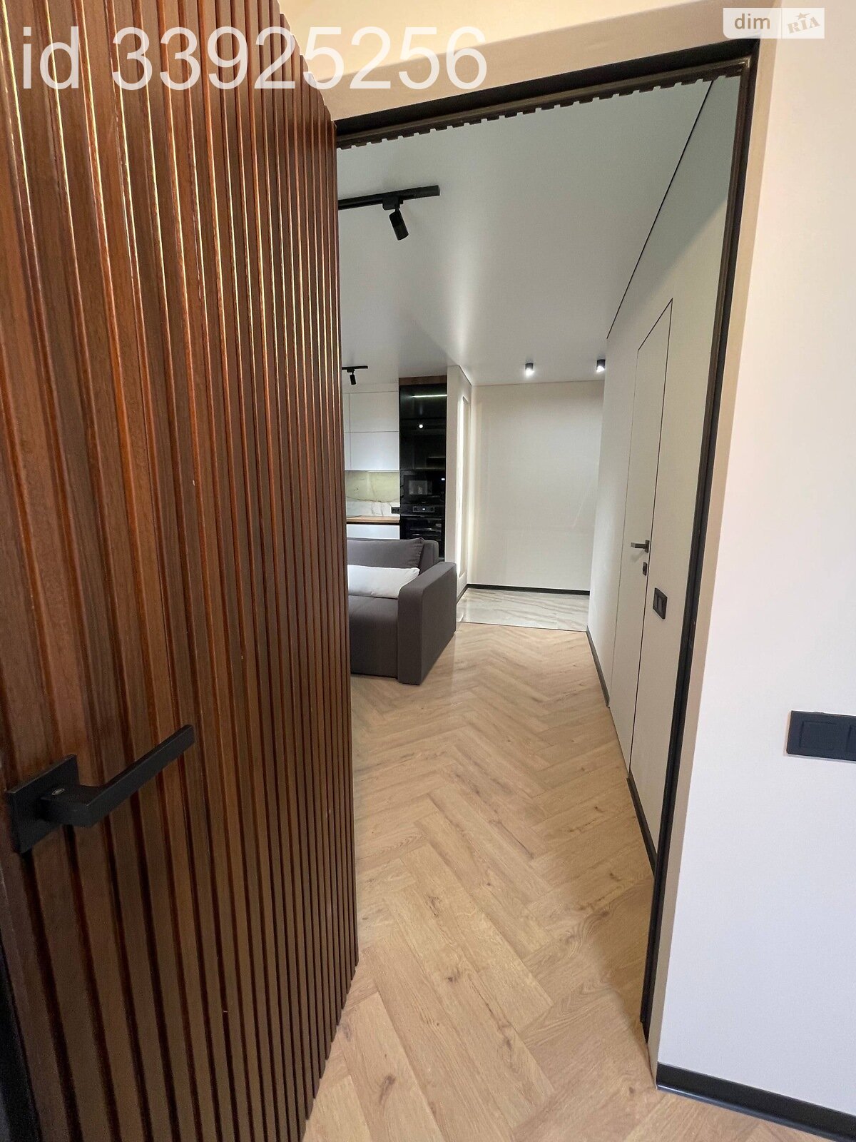 Продажа двухкомнатной квартиры в Ужгороде, на ул. Тлехаса 19 корпус 3, район Новый фото 1