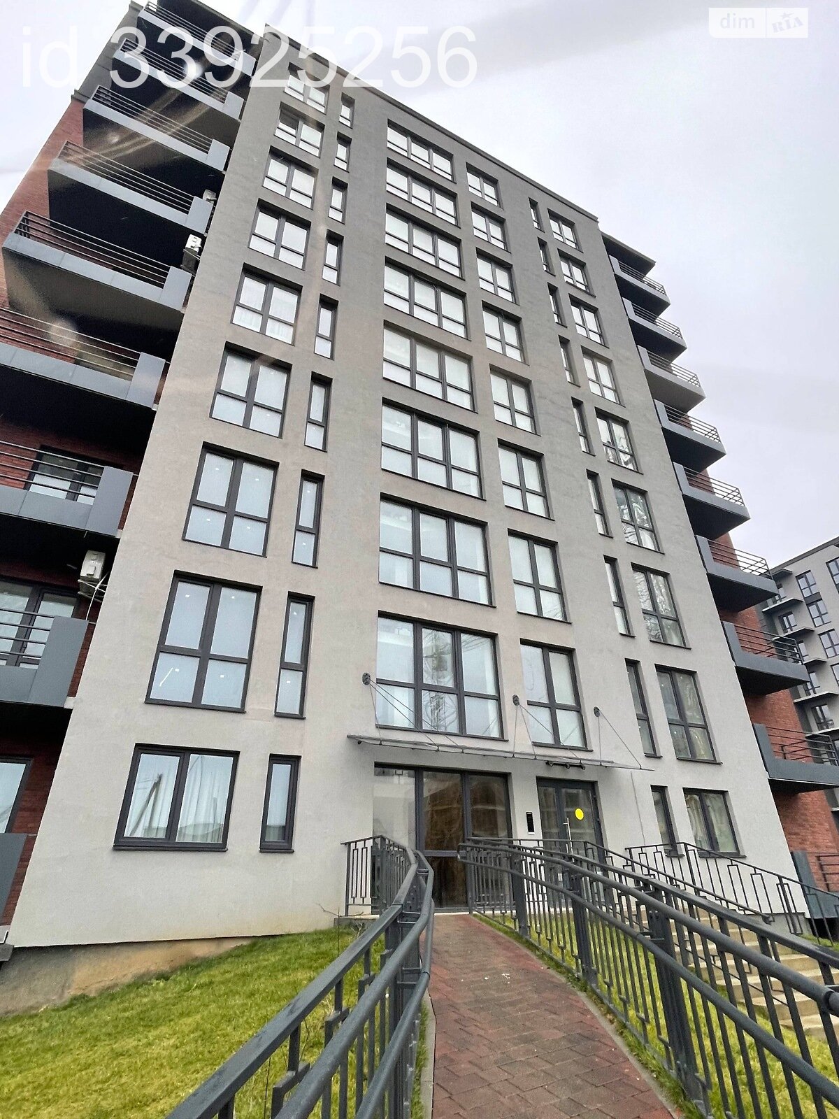 Продажа двухкомнатной квартиры в Ужгороде, на ул. Тлехаса 19 корпус 3, район Новый фото 1